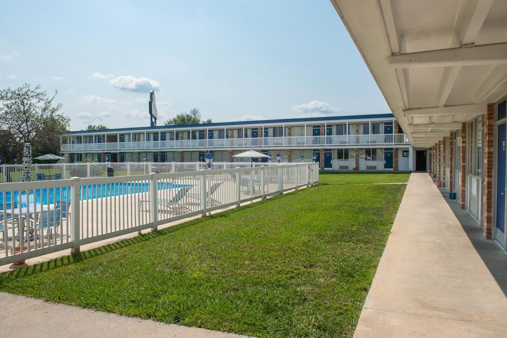 Days Inn By Wyndham Waynesboro Εξωτερικό φωτογραφία